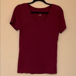 Maroon v-neck t-shirt